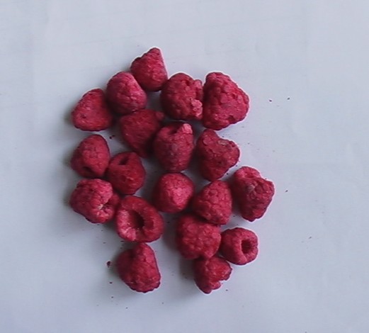 freeze dried  whole raspberry