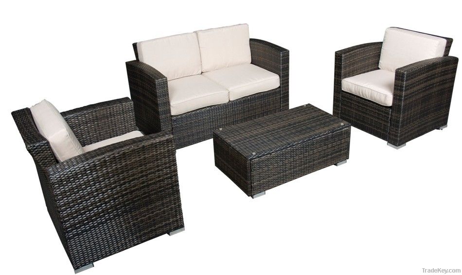 Wicker sofa set