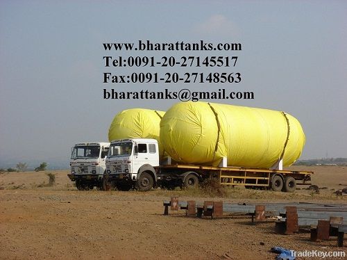 Large oxygen gas storage tanks