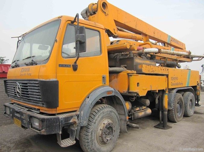 32M Used SCHWING Concrete Pump Truck