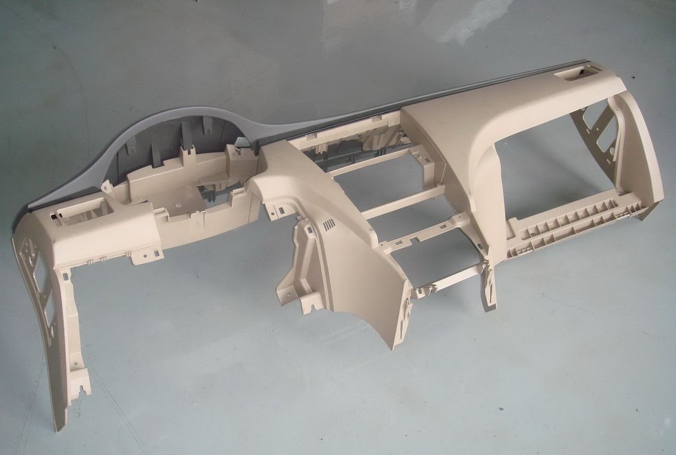 Car dashboard mould