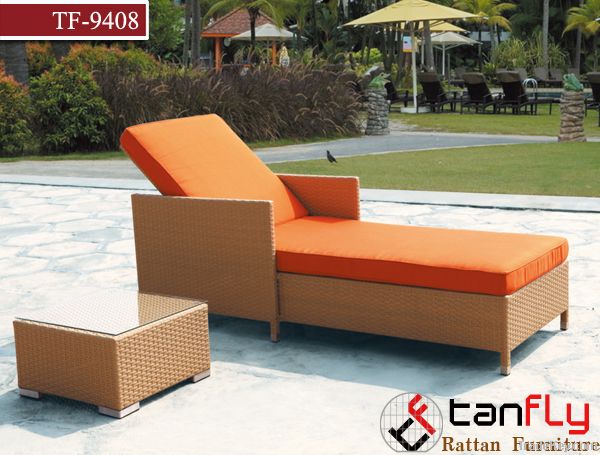 TF-9408Rattan outdoor chaise lounge