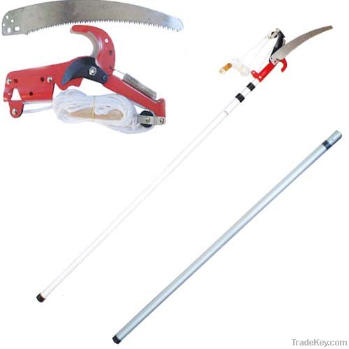 the garden tree pruner