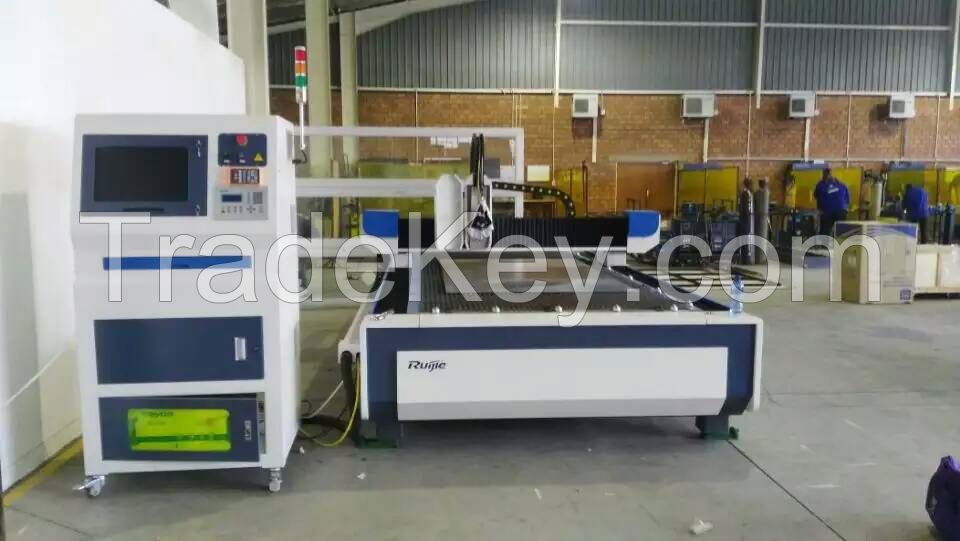 High Precision Fiber Laser metal cutting machine 1325/1530 with 750/1000W