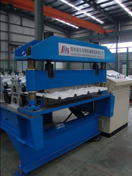 Roof Roll Forming Machine