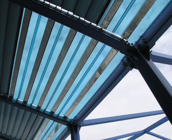 Waterproof aluminium shading systems with lexan (25% shading)