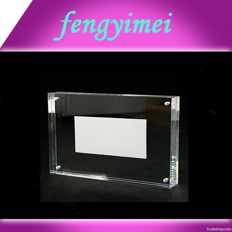 Acrylic magnetic photo frame