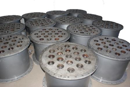 Trays for distillation column