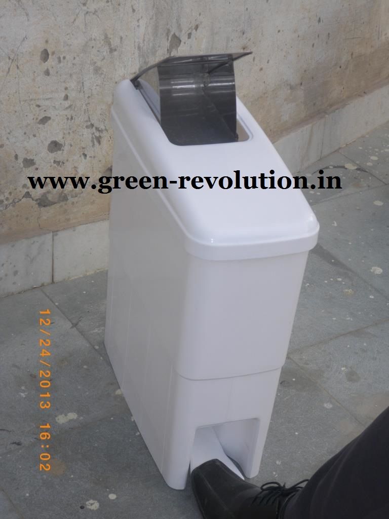 Antibacterial Sanitary Bin with SS Flap