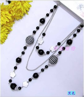 black crystal summer/autumn necklace