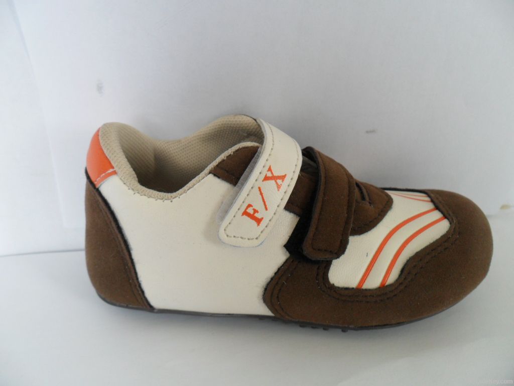 children&#039;s sport shoes