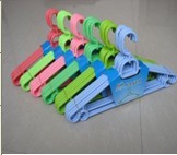 plastic hanger ST-003