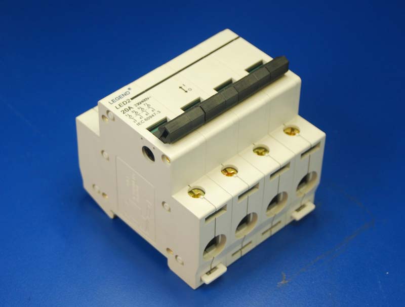 LED2 Isolator