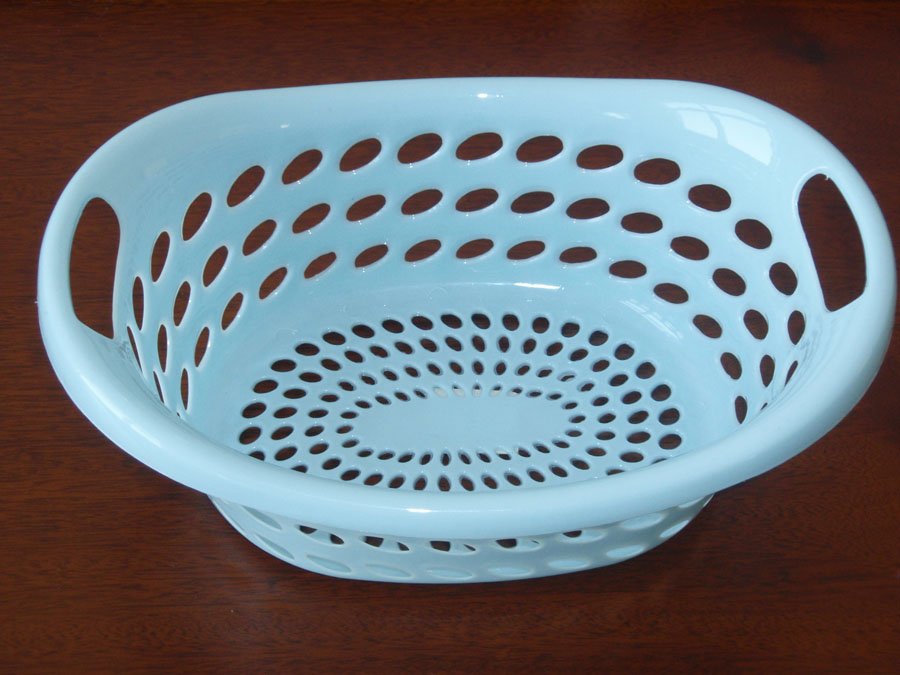 Plastic basket molds