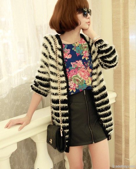 Women fashion sweater cardigan style long sleeves style