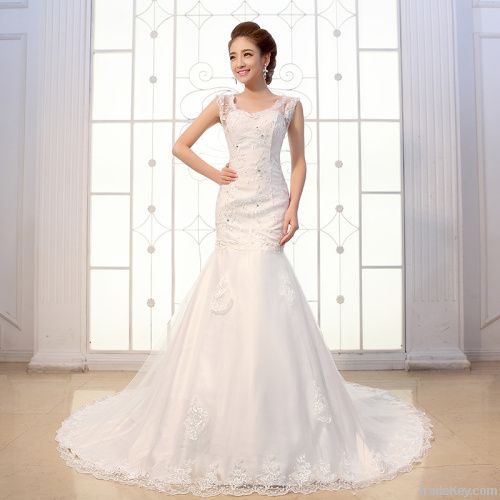 large tail wedding dress