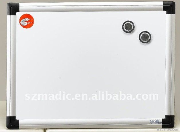 Magnetic whiteboard