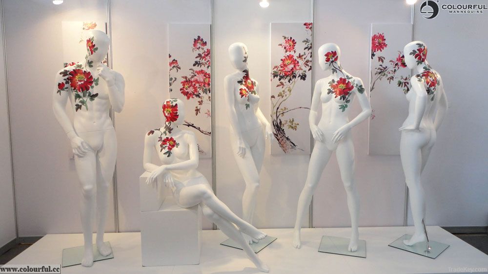 abstract mannequins