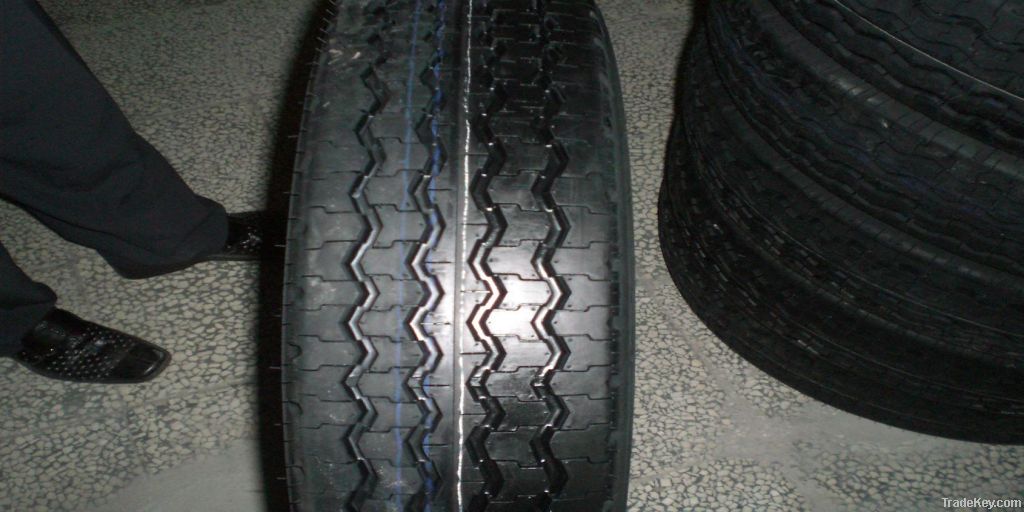 6.50R16LT/ 7.00R16LT /7.50R16LT Radial Tyres (DS805)