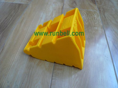 plastic wheel chocks