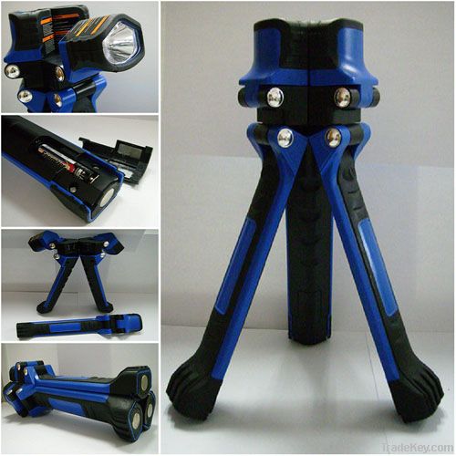 Tripod LED flashlight