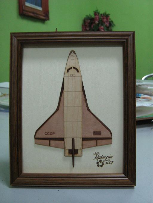 Wooden Handicraft with frame;2D