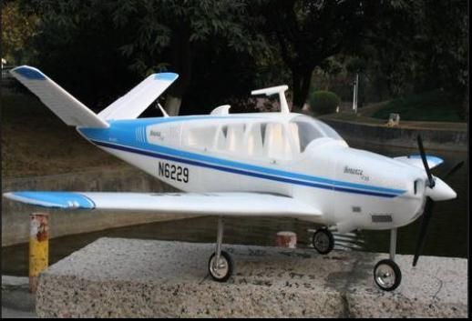 Bonanza V35 with retracts landing gear