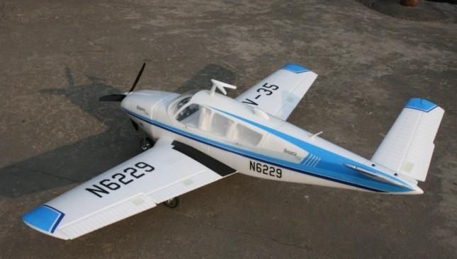 Bonanza V35 with retracts landing gear