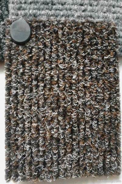 Ribbed carpet mat with PVC backing