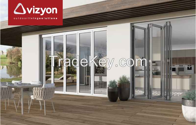 INSULATED FOLDING DOOR SYSTEM