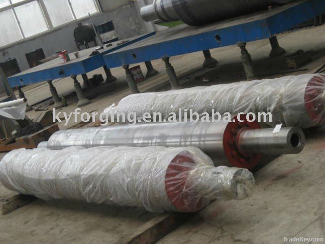 Roller for pattern glass rolling