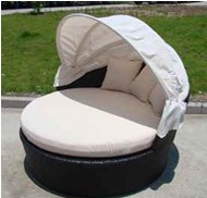 round rattan bed