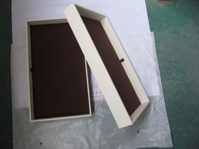 Leather Jewelry Tray with Cover and Stand 