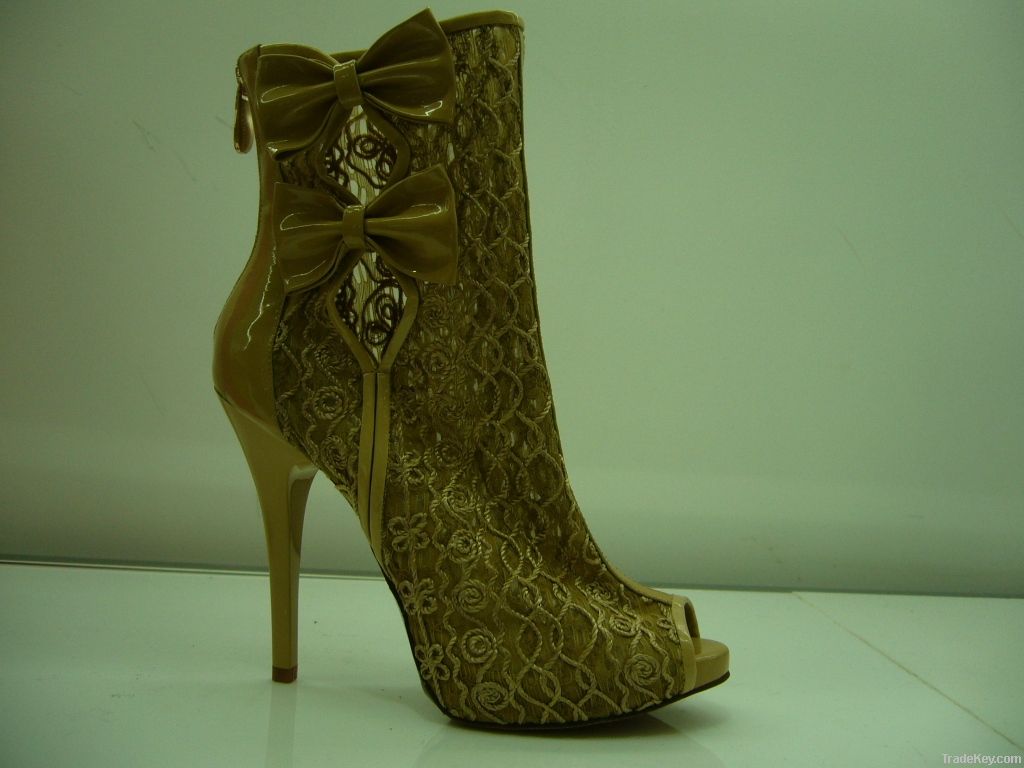 Women Ankle Boot01