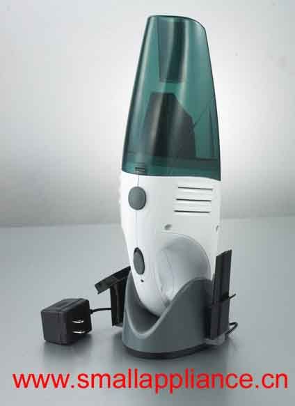 Rechargeable vacuum cleaner