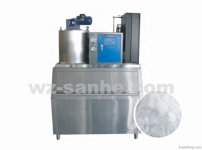 Ice flake machine