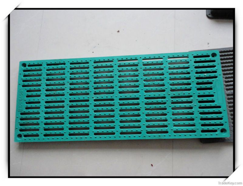 Plastic grating for piggery