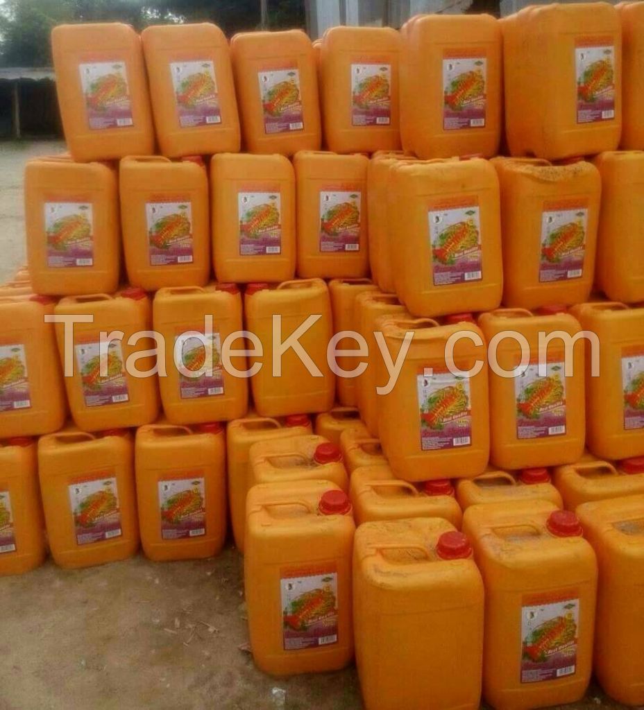 Refined RBD Palm oil Cooking olein CP8 Size 18 Liter / Jerry Cans