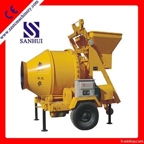 portable concrete mixer with hopper