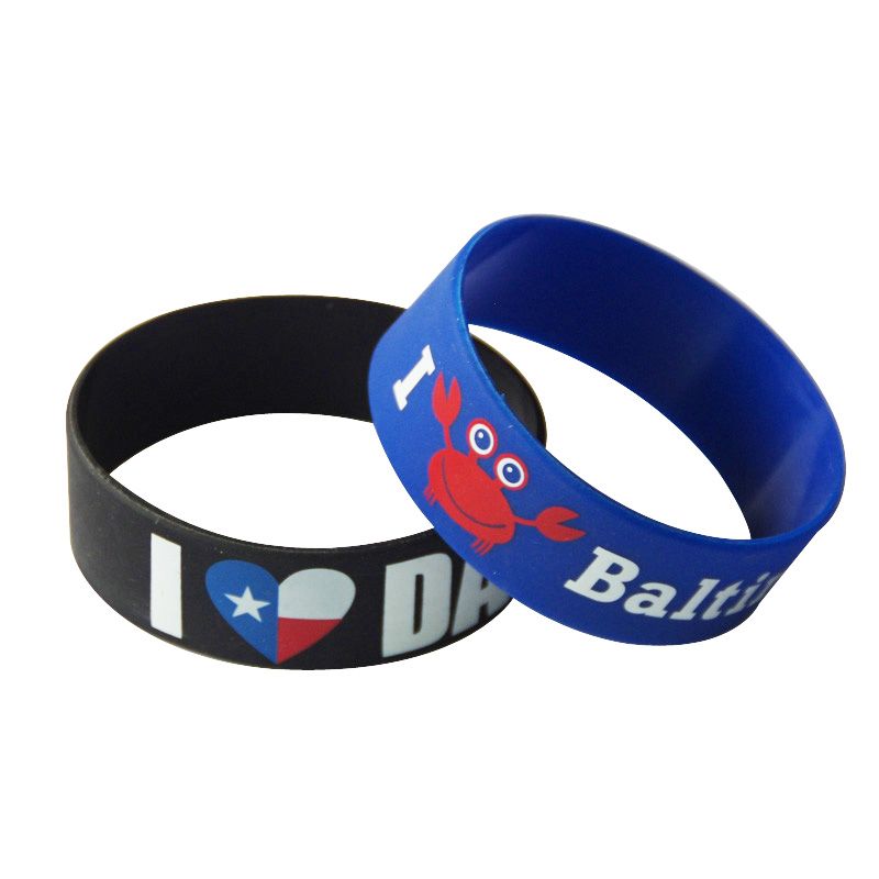 2013 cheap promotional silicone wristbands with custom logo printed