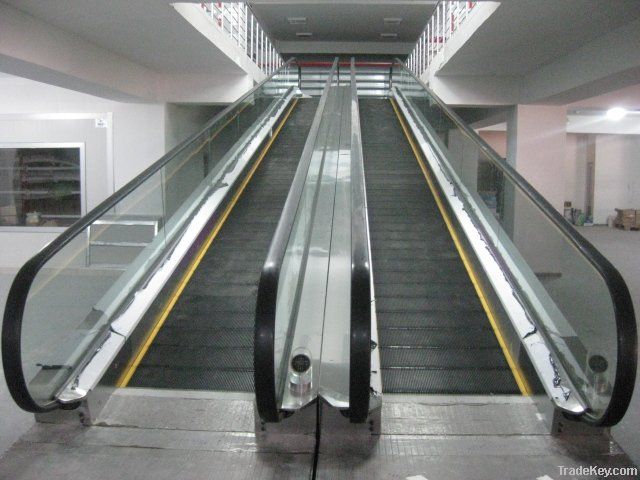 Supermarket Moving Walkway