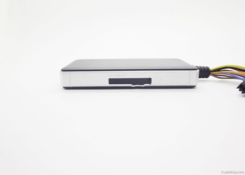 UVI Smart GPS vehicle tracker for fleet management