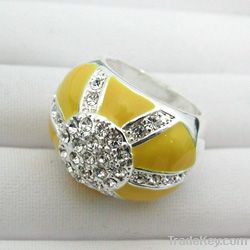 Fashion Ring