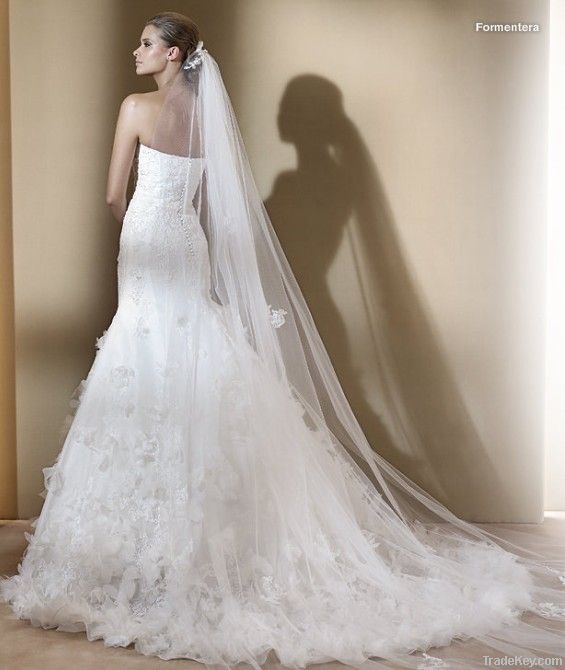 Wedding dress F007