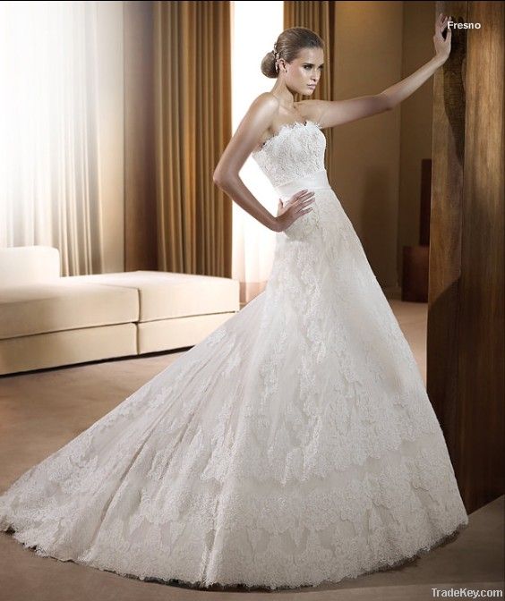 Wedding dress F011