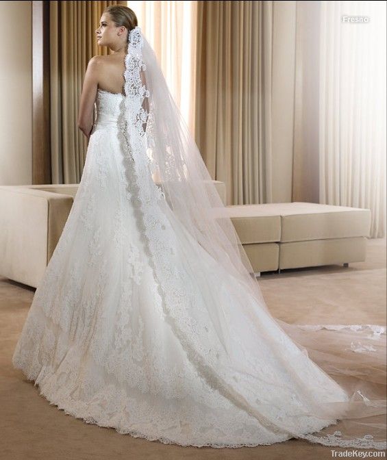 Wedding dress F011