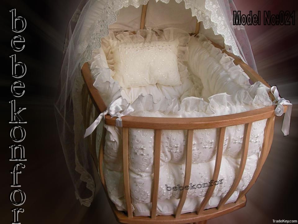 BEBEKONFOR BABY CRIB