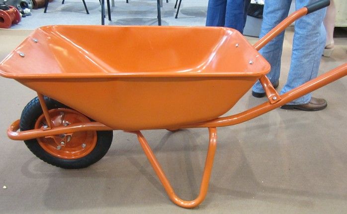 tool cart with metal tray and pneumatic wheel