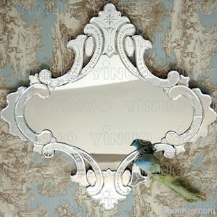 Elegant venetian mirror