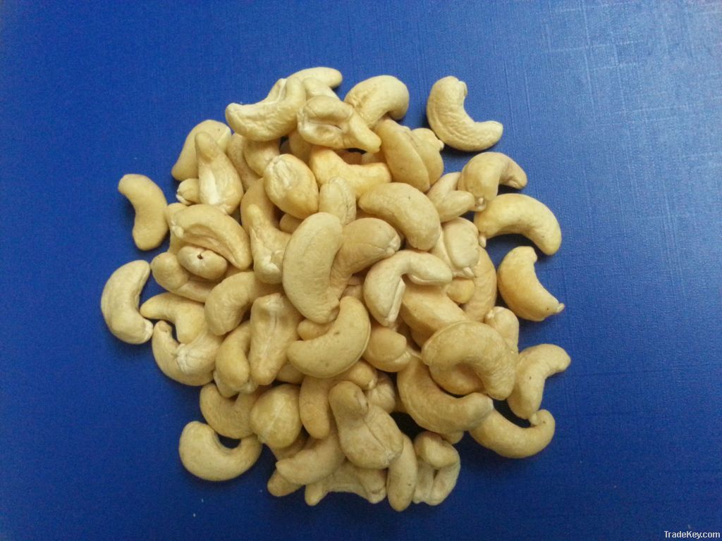 Vietnamese Cashew Nuts WW320